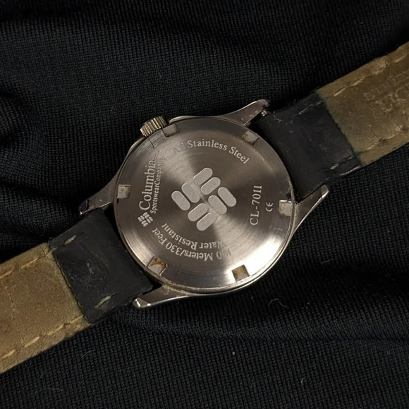 Vintage Columbia stainless steel 100m quartz watch, analog, 24hr, date, black - Picture 6 of 10